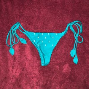 TRADED!! Benoa swim bottoms